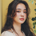 美女扒开尿口来摸